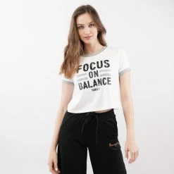 Το φθηνότερο 🥰 T-shirts | Μπλούζα κοντό μανίκι Target ''Focus'' Γυναικείο Crop Top ΛΕΥΚΟ 🎉